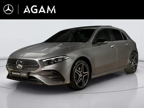 Mercedes-Benz A-Klasse Hatchback 250 e Business Solution AMG Panorama dak