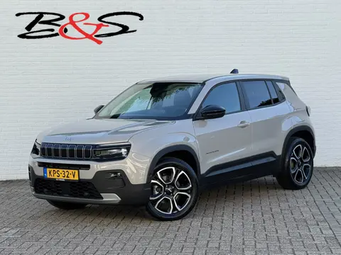 Jeep AVENGER Summit 54 kWh SOH 96% Clima Camera Carplay Adaptive Cruise PDC voor en achter Half Lede