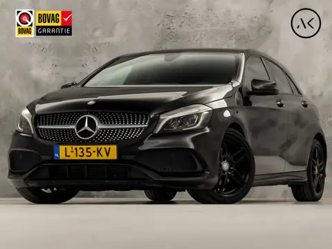 Mercedes-Benz A-Klasse 180 AMG Night Edition Automaat (NAVIGATIE, LEDER/ALCANTARA, DIAMOND GRILL, ST