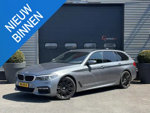 BMW 5-serie Touring 520d Executive M-Sport | Camera | Harmon Kardon | Navigatie | Elektrische Achter