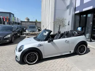 Mini Cabrio 1.6 Cooper S JCW AUTOMAAT! VOL OPTIES! INRUIL MOGELIJK!