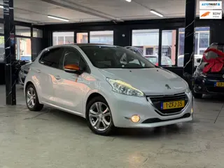 Peugeot 208 1.2 e-VTi Roland Garros Pano | Automaat | Navi