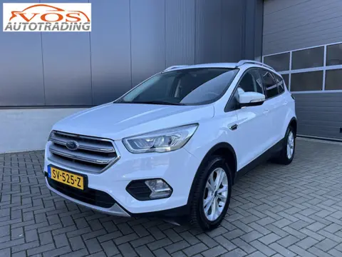 Ford Kuga 1.5 EcoB. Titanium Trekhaak/Navigatie (bj 2018)