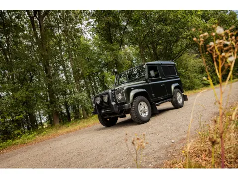 Land Rover Defender 2.4Tdci Station Wagon Commercial Youngtimer