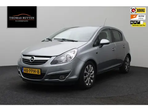 Opel Corsa 1.4-16V '111' Edition 2011 NAP | Airco | Cruise control | Lichtmetaal | Elektrische ramen