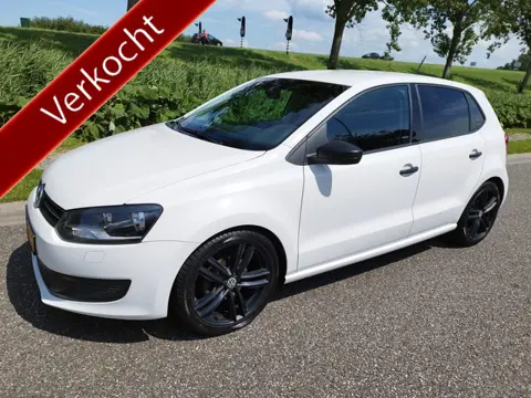 Volkswagen Polo 1.2-12V ** Airco ** 17 inch ** Sportonderstel ** Camera  ** NAVI **