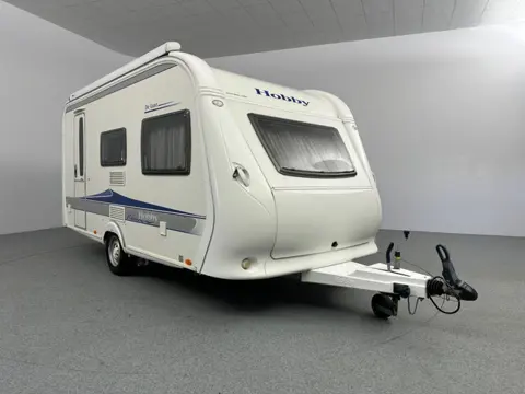 Hobby De Luxe 440 SF Cassetteluifel Mover