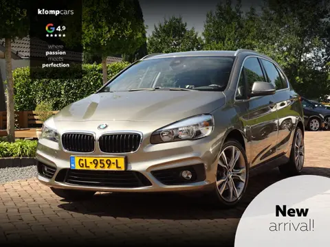 BMW 2 Serie Active Tourer 220i Sport | Carplay | Trekhk Afn. | Or.NL-auto! Topstaat! | NAP