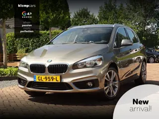 BMW 2 Serie Active Tourer 220i Sport | Carplay | Trekhk Afn. | Or.NL-auto! Topstaat! | NAP