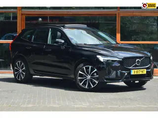 Volvo XC60 T6 Hybride Long Range AWD Plus Dark | Head-Up Display | 360° Camera | Gelamineerde ruiten