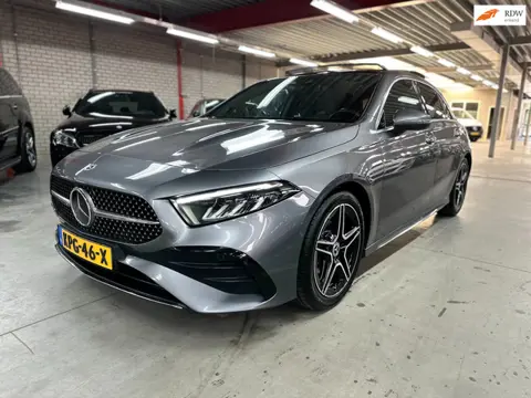 Mercedes-Benz A-klasse 200 AMG Line, Pano, BTW