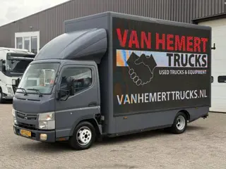 Fuso CANTER Mitsubishi 3500 kg / 2 x LED scherm / TV scherm / Tekstwagen / Afbeelding op zijkant / V