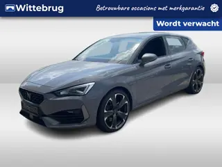 CUPRA Leon 1.4 e-Hybrid 245pk DSG VZ Performance / App. Connect / Achteruitrij camera / Stuur en sto