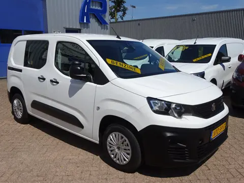 Peugeot Partner 1.2 PureTech Pro BENZINE AIRCO NAVI CRUISE CONTROL PDC SCHUIFDEUR
