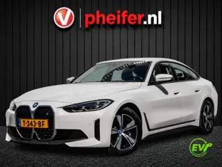 BMW i4 eDrive40 84 kWh SOH 99% Camera/ Navigatie/ Harman-Kardon/ Dab/ Sportstoelen/ Elektr. achterkl