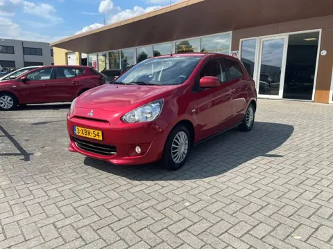 Mitsubishi Space Star 1.2 Invite (bj 2014, automaat)