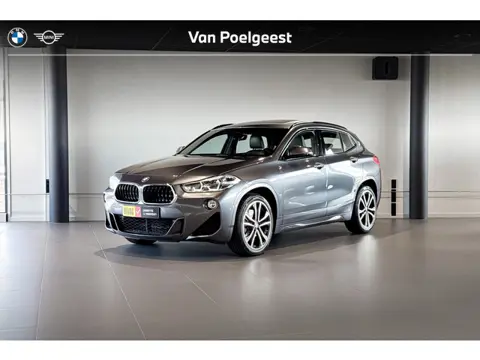 BMW X2 sDrive20i High Executive Edition | M Sport | Glazen Panoramadak | Stoelverwarming | Achteruit
