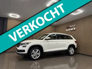 Skoda Kodiaq 1.5 TSI Ambition Business * Automaat / Carplay / Trekhaak / 18" LM Velgen / NL Auto *