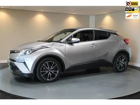 Toyota C-HR 1.8 Hybrid Executive *37.000Km!* Dealer OH|Stoelverw.|Camera|Cruise|Navi|DAB|NAP