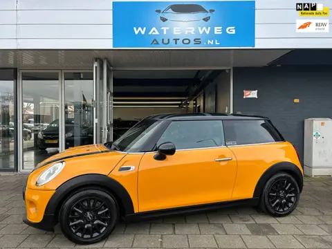 Mini Mini 1.5 Cooper First Born Edition Navi/Clima/PDC