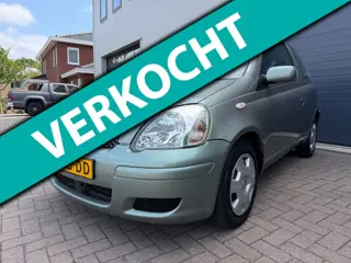Toyota Yaris 1.3 VVT-i Sol/Automaat/1eigenaar/Dealer-onderhouden/Airco/Trekhaak