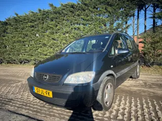 Opel Zafira 1.8-16V Comfort