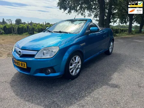 Opel Tigra TwinTop 1.8-16V Linea Rosso | Nette auto