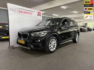 BMW X1 SDrive18i Executive/ NL auto/ Automaat/ Parkeersensoren