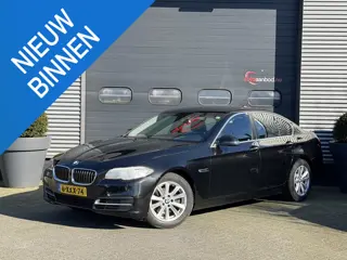 BMW 5-serie 518d Executive M-Sport Stuur | Navigatie | Xenon | Lichtmetalen Velgen | Parkeersensoren