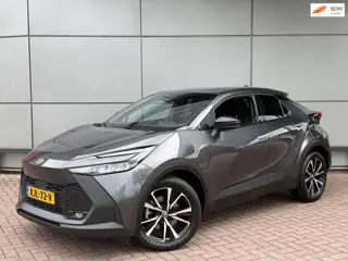 Toyota C-HR 2.0 Plug-in Hybrid 220 Dynamic | Camera | Stoel & Stuurverwarming | Navigatie | PHEV |