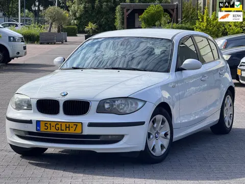 BMW 1-serie 116i Business Line | APK 23-07-2027 | Airco | Elektrische spiegels | 2 Sleutels