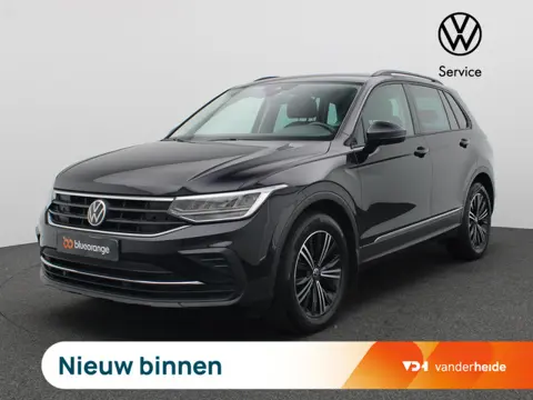 Volkswagen Tiguan 1.5 TSI Life 150PK DSG Trekhaak, Achteruitrijcamera, Stoel-Stuurverwarming, 18" LM