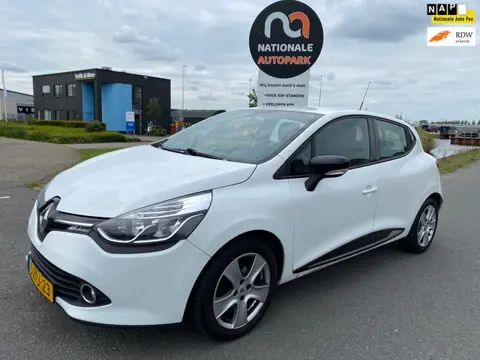 Renault Clio 2015 * 0.9 TCe Expression * LMV * AIRCO * ELEC. RAMEN
