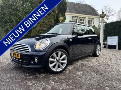 MINI Mini 1.6 Cooper Westminster / Aut. / Airco / Navi. / Pano / Leder