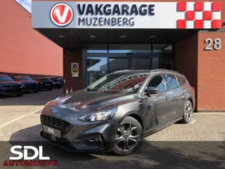 Ford FOCUS Wagon 1.5 EcoBoost ST Line // AFN. TREKHAAK // KEYLESS // WINTERPACK // CAMERA+SENSOREN /