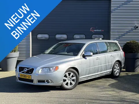 Volvo V70 1.6 T4 R-Edition | Navigatie | Lederen Bekleding | Xenon | Lichtmetalen Velgen | Parkeerse