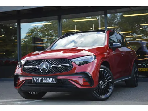 Mercedes-Benz GLC 300e 4MATIC AMG-Line Led Panorama Memory Distronic Luchtvering Camera 360 Head-Up 