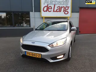 Ford Focus Wagon 1.0 Lease Edition NIEUWSTAAT! zeer mooi! trekhaak clima etc.