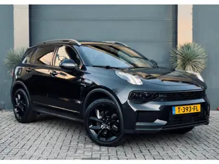 Lynk & Co 01 1.5/Pano/Navi/Camera/zwart hemel/black style