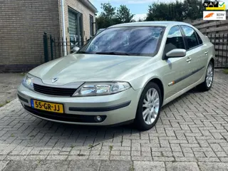 Renault Laguna 1.8-16V Expression | lange apk | cruise | airco / clima | trekhaak | fijne auto