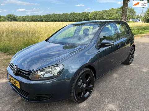 Volkswagen Golf 1.4 Trendline Trekhaak/Nieuwe APK/Airco/Scherm/Netjes/Boekjes