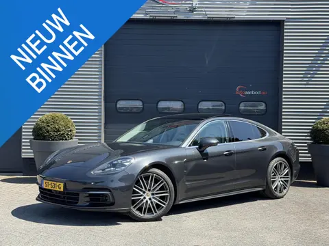 Porsche Panamera 2.9 4S Sport Chrono | Panoramadak | 360* Camera | Achteras Besturing | Bose | Sport