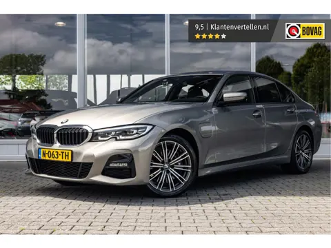 BMW 3-serie 330e High Executive M-sport | Leder | Camera
