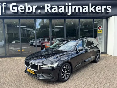 Volvo V60 2.0 B3 Momentum*LED*ACC*Leder*EXPORT/EX.BPM*