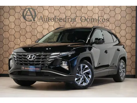 Hyundai Tucson 1.6 T-GDI MHEV *16.133km UNIEK* 179pk! Camera/Navigatie/ALL-Season 1e EIG. NIEUWSTAAT