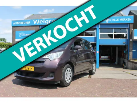 Toyota Verso-S 1.3 VVT-i Comfort goed onderhouden