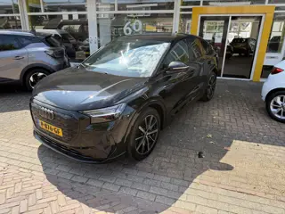 Audi Q4 Sportback e-tron 50 quattro NL AUTO Launch edition S Competition 77 kWh CAMERA NAVIGATIE