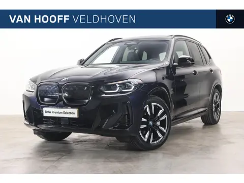 BMW iX3 Executive / Trekhaak / Sportstoelen / Achteruitrijcamera / Adaptieve LED / Live Cockpit Prof