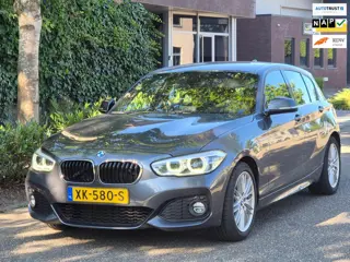 BMW 1-serie 120i High Executive M Sport Apple CarPlay Trekhaak LED NAP Dealer onderhouden RIJKLAAR 1