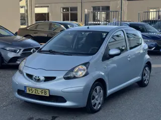 Toyota Aygo 1.0-12V + (bj 2008)